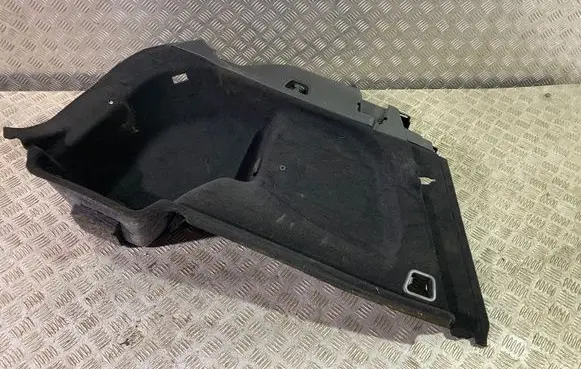 Trunk/boot side trim panel