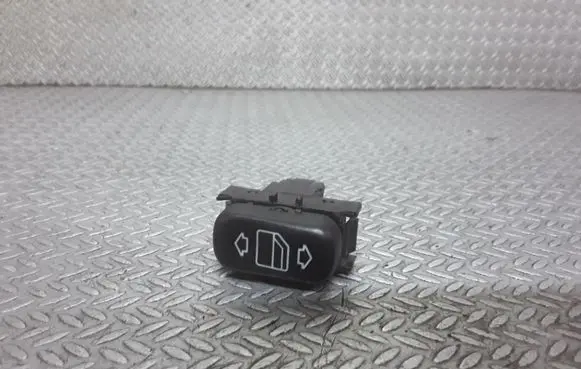 Mercedes-Benz E W210 Electric window control switch 2108200510