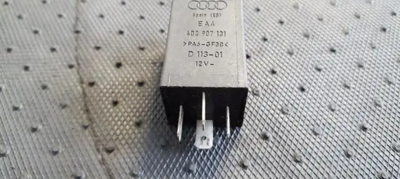 Audi A4 S4 B5 8D Other relay 4D0907131 D113-01
