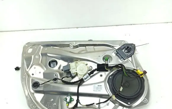 Mercedes-Benz C W204 Front door window regulator with motor A2048204102 A2044400605 A2129004402