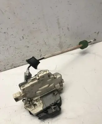 Audi A6 S6 C6 4F Front door lock 4F2887015