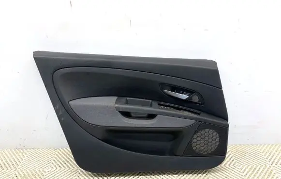 Fiat Grande Punto Front door card panel trim