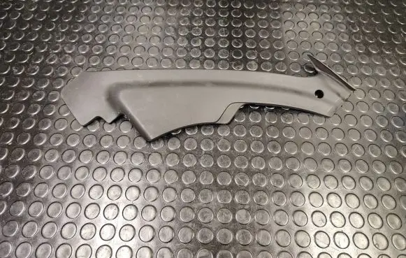 Under headlight/headlamp trim