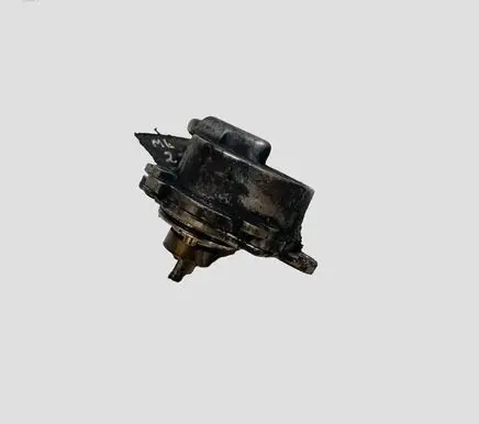Mercedes-Benz C W203 Vacuum pump A6112300065