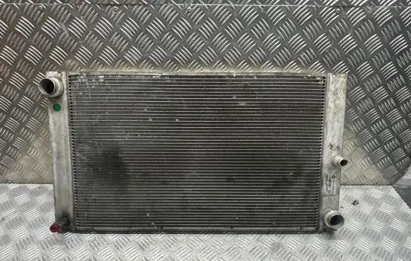 BMW 5 E60 E61 Coolant radiator 7795878 E9990003