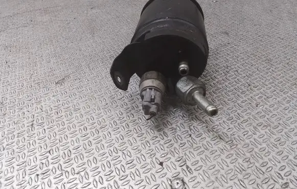 Toyota Yaris Vacuum air tank 