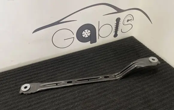 Audi A5 Fuel tank mounting bracket 8W0201653