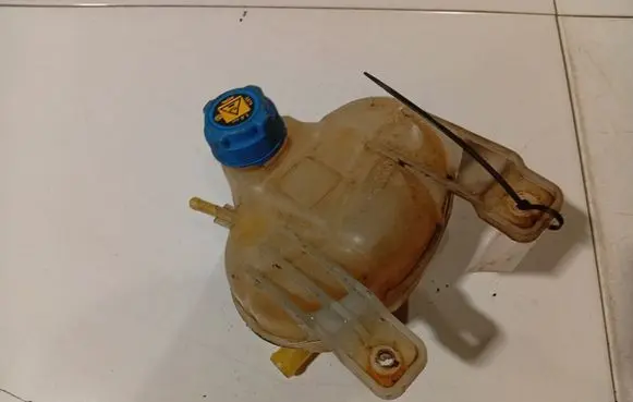Fiat Doblo Coolant expansion tank/reservoir 