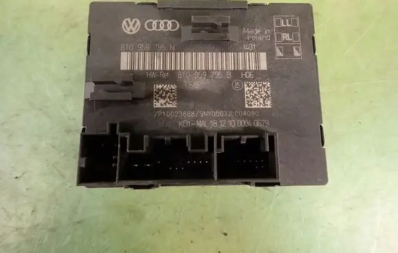 Audi A5 8T 8F Door control unit/module 8T0959795N