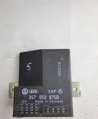 Volkswagen PASSAT B3 Other control units/modules 357959875B