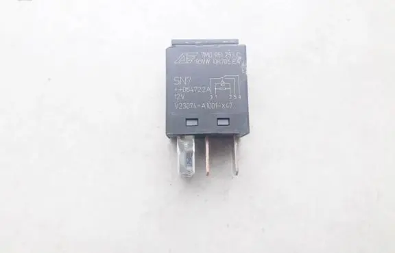 Volkswagen Touran I Other relay 7m0951253c 95vw10k705ea