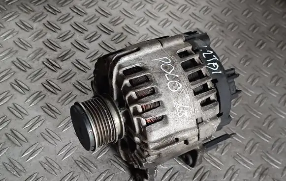 Volkswagen Polo V 6R Generator/alternator 03P903023H TG14C058 212001261