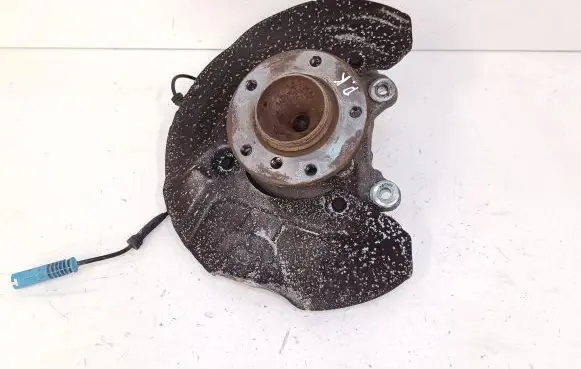 BMW X1 E84 Front wheel hub 6784865