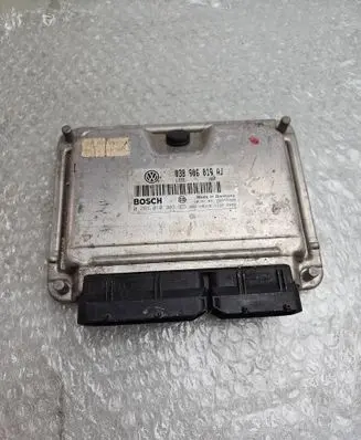 Volkswagen PASSAT B5 Engine control unit/module 038906019AJ 0281010303 28SA4358