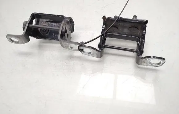 Volvo V40 Loading door hinge set 31335291