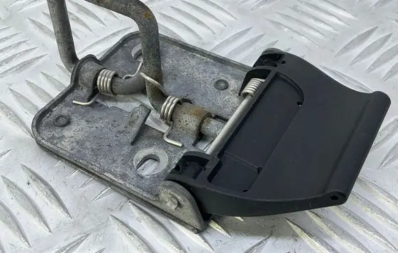 Skoda Rapid (NH) Engine bonnet/hood lock/latch loop/hook 5JA823186B
