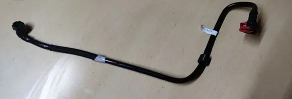 Chevrolet Malibu Vacuum line/pipe/hose 84083966