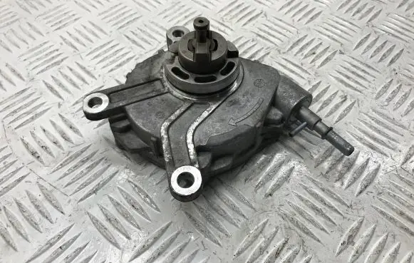 Toyota Corolla Verso AR10 Vacuum pump 293000R010 27070528