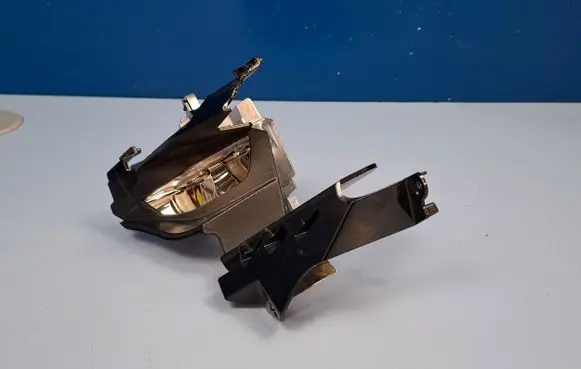 Headlight part