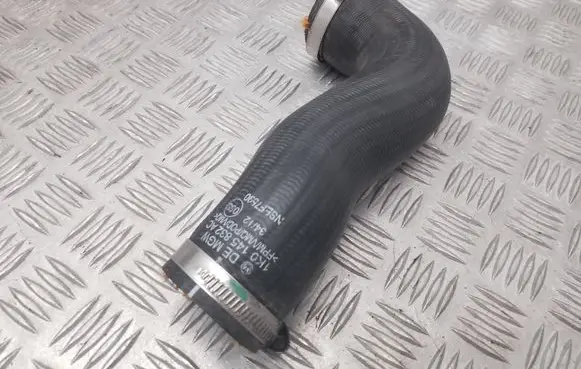 Volkswagen Jetta VI Intercooler hose/pipe 1K0145832AC
