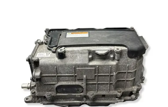 Toyota Prius+ (ZVW40) Voltage converter inverter G920047220