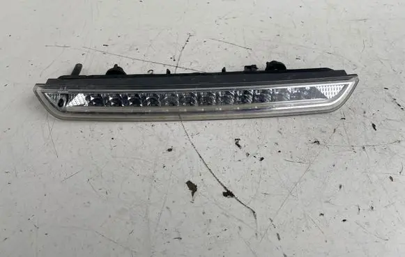 Peugeot 508 Third/center stoplight 89093273 9008637 90023595