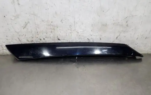 Skoda Fabia Mk2 (5J) (B) pillar trim (top) 5J6853263A