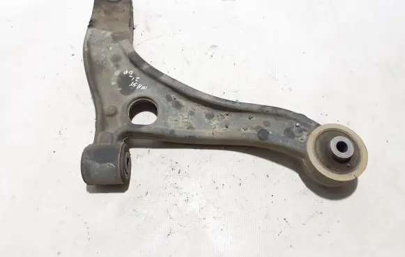 Renault Master III Front lower control arm/wishbone 8200688875