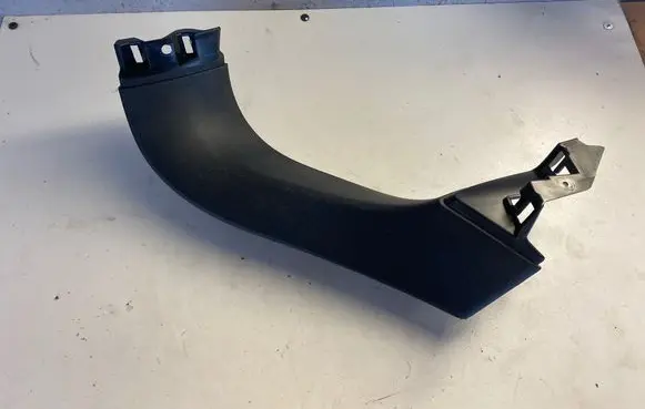 Renault Megane IV Tailgate trim 909023317R