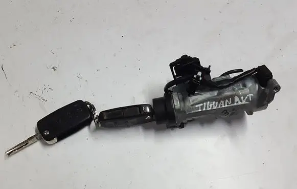 Volkswagen Tiguan Ignition lock 