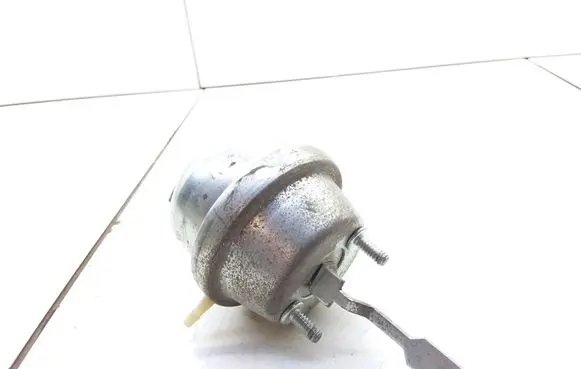 Ford Mondeo MK I Vacuum valve 3613513