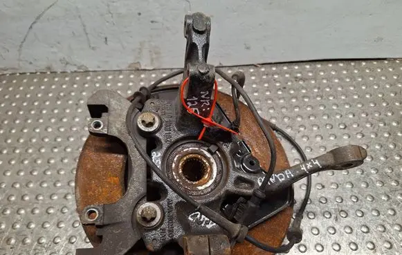 Fiat Panda III Front wheel hub spindle knuckle S25056125