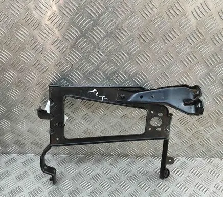 Audi Q8 Radiator support slam panel bracket 4M8121263A 4M0121261T