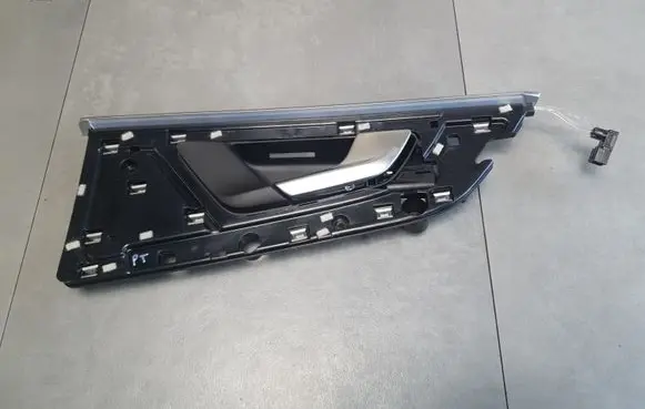Audi Q8 Rear door interior handle 4M0839020G