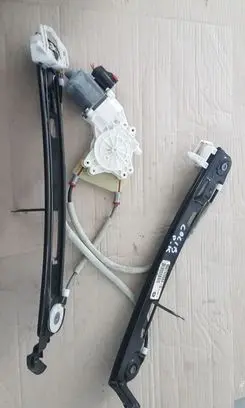 Dodge Caliber Front door window regulator with motor 05074799AAD 05074799AA