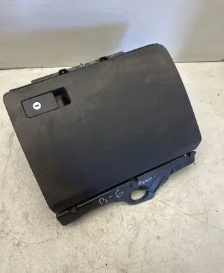 Volkswagen PASSAT B6 Glove box 3C1857114 P0108696 T002422611