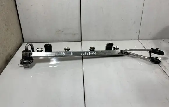 Audi A3 S3 8L Fuel main line pipe 06A133681