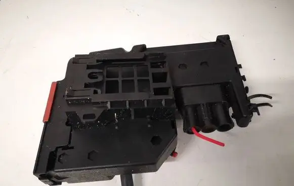 Mercedes-Benz C AMG W204 Fuse box set A2075400340 13720856
