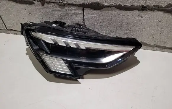 Audi A3 8Y Headlight/headlamp 8Y0941036