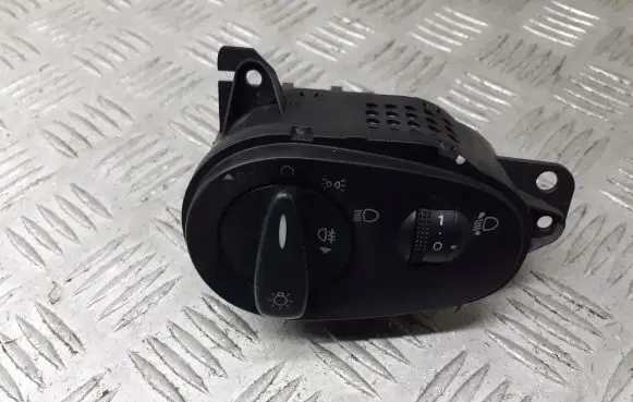 Ford Focus Light switch 98AG13A024CH