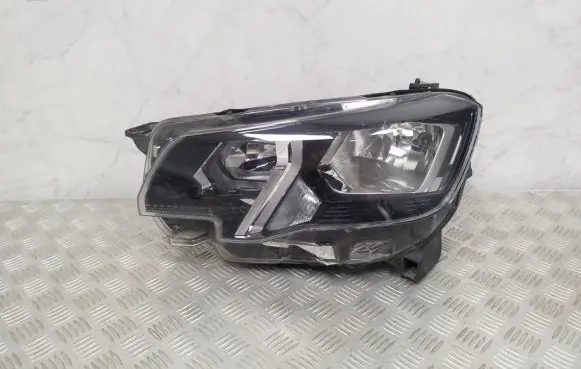 Peugeot Rifter Headlight/headlamp 90146193