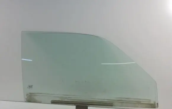 Fiat Seicento/600 Front door window glass four-door 