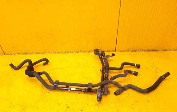 Porsche Cayenne (92A) Engine coolant pipe/hose 7P0121070AB