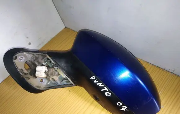 Fiat Punto (188) Front door electric wing mirror 011023