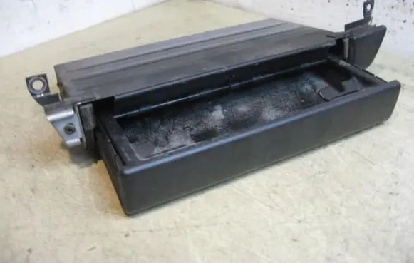 Ashtray (front)