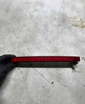 Mercedes-Benz E W211 Third/center stoplight A2118200256 2DA008625