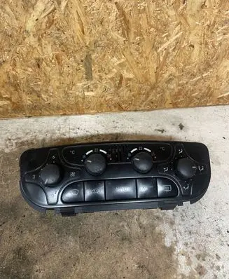 Mercedes-Benz C W203 Climate control unit A2098300085 9140010497