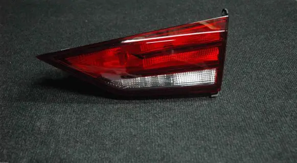 Audi A3 S3 8V Tailgate rear/tail lights 8V5945094