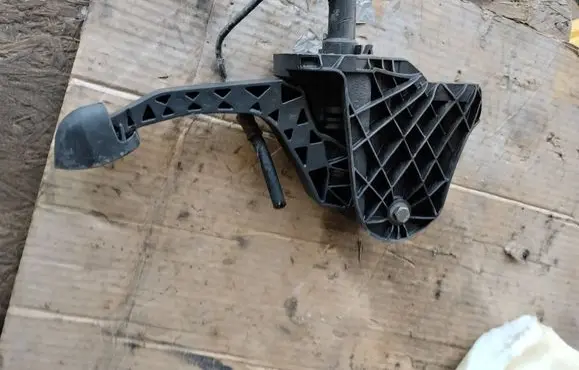 Skoda Octavia Mk2 (1Z) Clutch pedal 1k0721796e