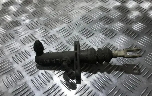 Clutch master cylinder